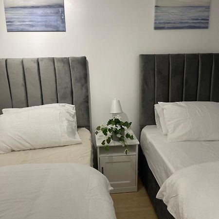 Newsuites Londen Buitenkant foto