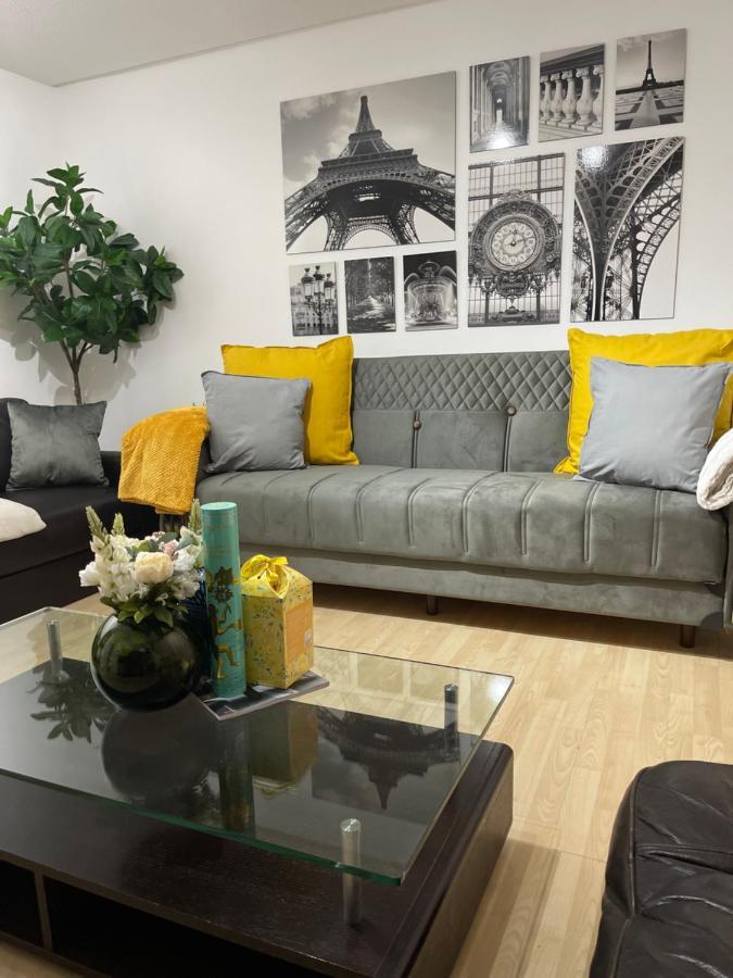 Newsuites Londen Buitenkant foto